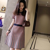 冰丝针织连衣裙2020夏季新款几何撞色格纹修身显瘦高腰微喇裙子 