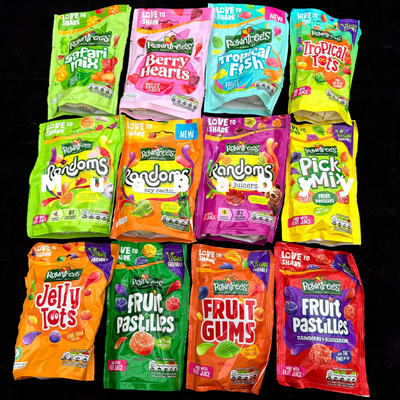 Choose 150g of British Rowntrees juice gummy candies, fruit sandwich candies and sour candies as snacks for the New Year