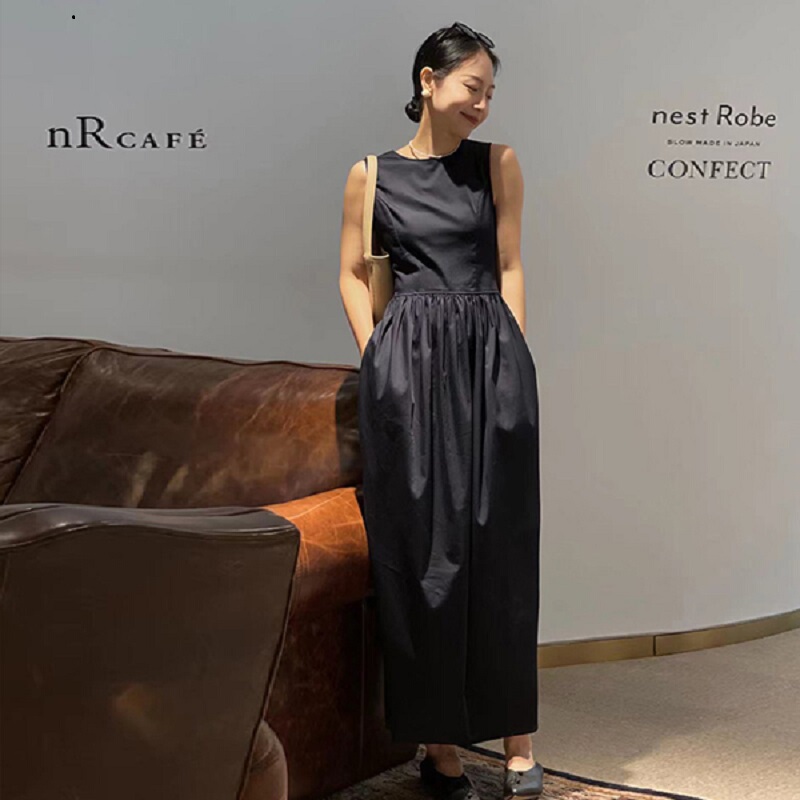 New High-End Women's Clothing, Niche French-Style Chic Vest Dress, High-End and Elegant Long Slimming Skirt, Retro New High-End Women's Clothing, Niche French-Style Chic Vest Dress, High-End and Elegant Long Slimming Skirt, Retro