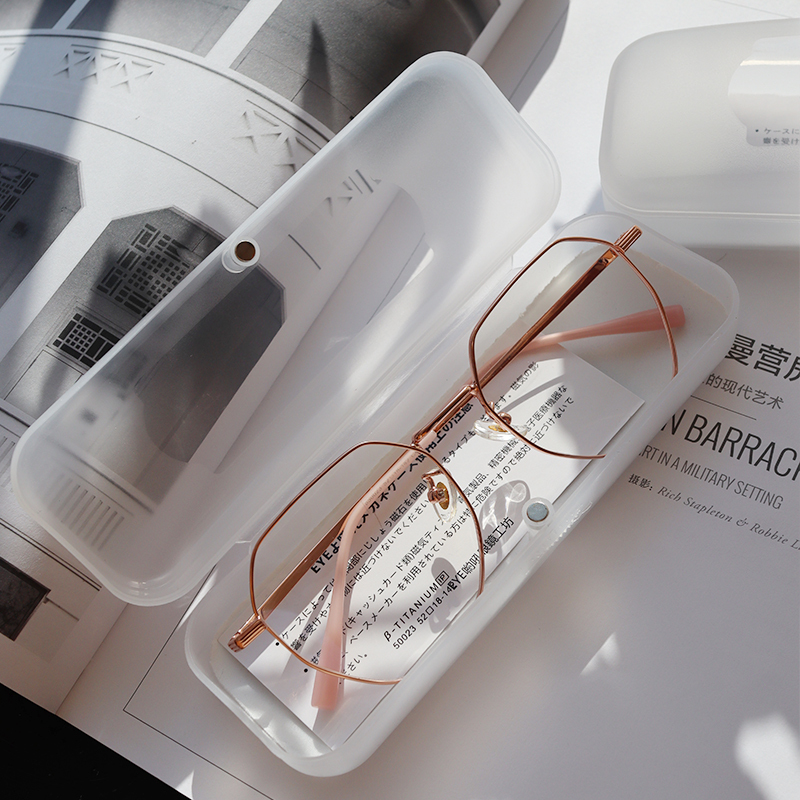 Glasses Case for Women ins Small and Lightweight Frame Storage Box Simple Plastic Transparent Pressure-Resistant Ultra-Light Portable Eye Box