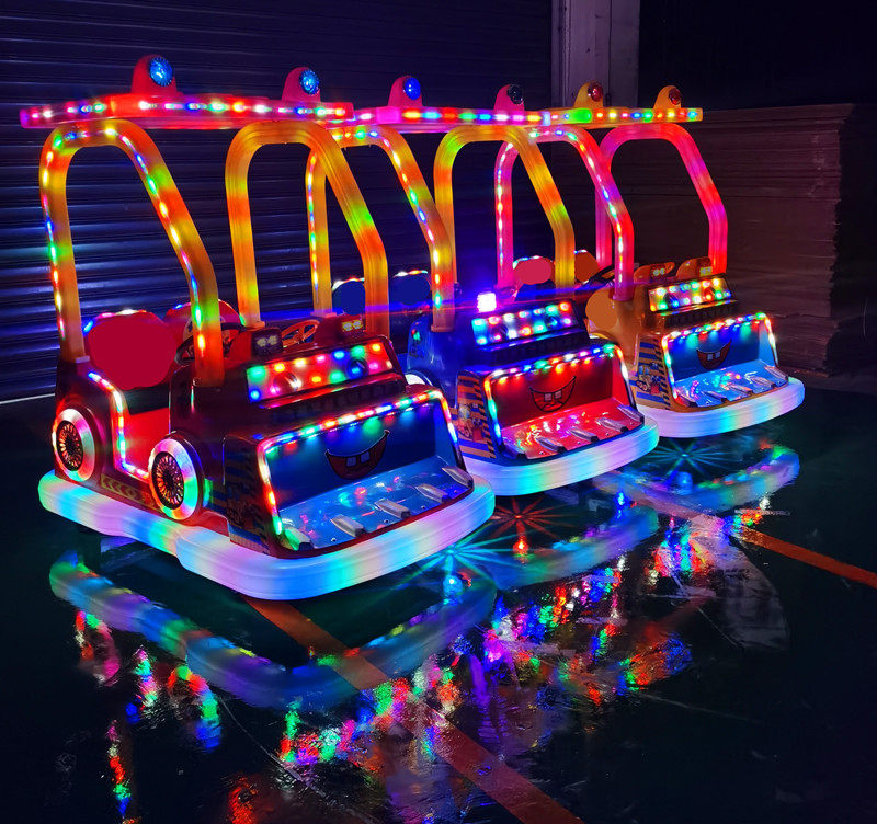 Бампер автомобили 2023新款儿童广场电动卡丁碰碰小汽车公园商场摆摊游乐场发光双人