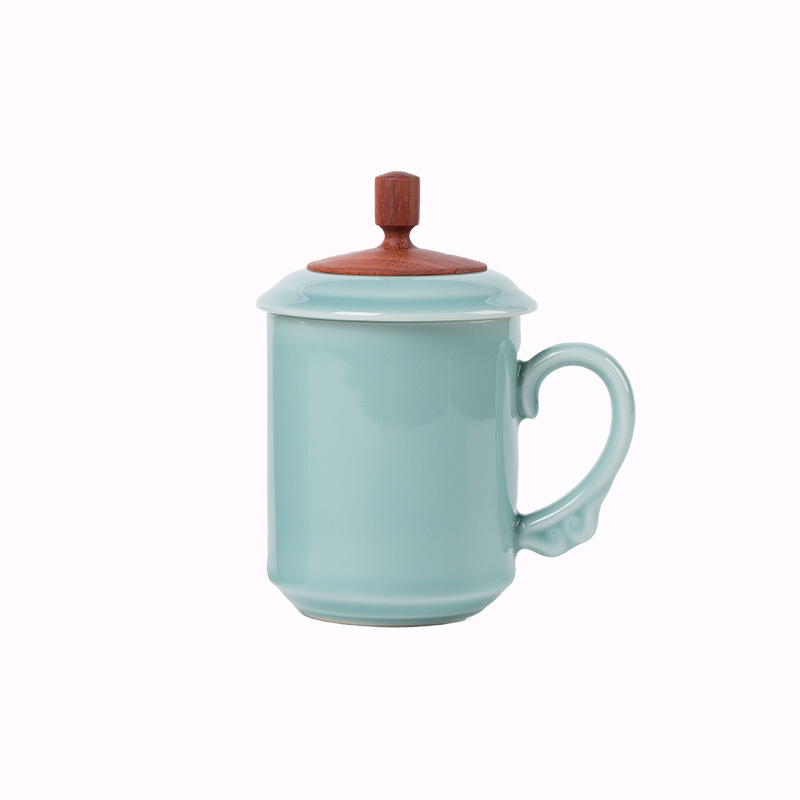 Longquan celadon office cup men 's high - grade Chinese ceramic cups with cover the personal special glass mugs and meeting