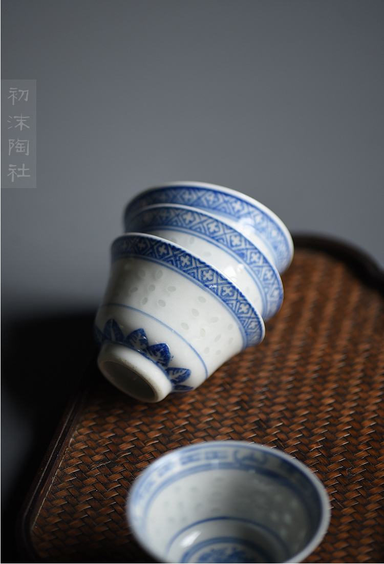 Poly real scene of jingdezhen blue and white and exquisite ceramic cups and old factory cups sniff household sample tea cup masters cup