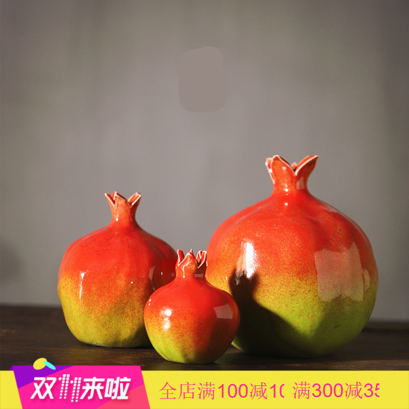 The Poly real scene of jingdezhen ceramic furnishing articles bionic pomegranate creative ceramic fruit of carve patterns or designs on woodwork vase home decoration