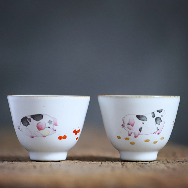 Gather your porcelain jingdezhen hand - made "couples scene masters cup cup pig year auspicious wedding gift box to the CPU