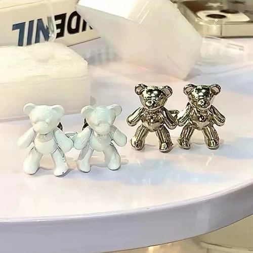 Никаких сестер с тонкой талией, без этой ручной пряжки медведя, милая и нежная