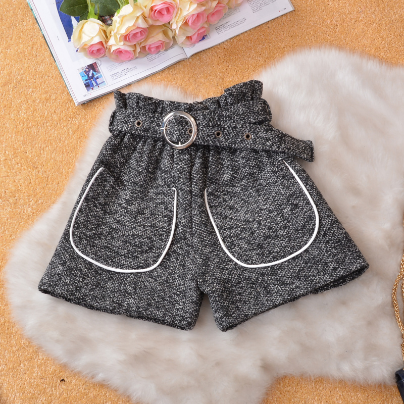 Mùa thu và mùa đông mới Hàn Quốc đan quần short của phụ nữ một từ quần ống rộng mặc quần thun cao eo giản dị hoang dã chạm đáy sooc bò rách nữ