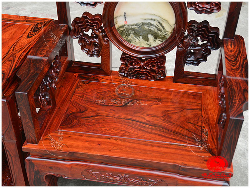 Gỗ hồng mộc Lào (Sian rosewood) trong hội trường đầy đủ mười hai bộ đồ nội thất bằng gỗ gụ retro - Bàn / Bàn tủ thờ giá rẻ