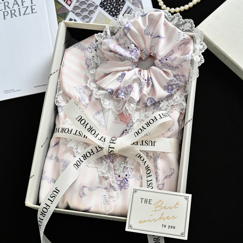 2025 New Sweet Kt Cat Pajamas for Women, Spring and Autumn, Cream Ice Silk Satin with Lace Trim, Can Be Worn Outside, Loungewear for Summer 2025 New Sweet Kt Cat Pajamas for Women, Spring and Autumn, Cream Ice Silk Satin with Lace Trim, Can Be Worn Outside, Loungewear for Summer