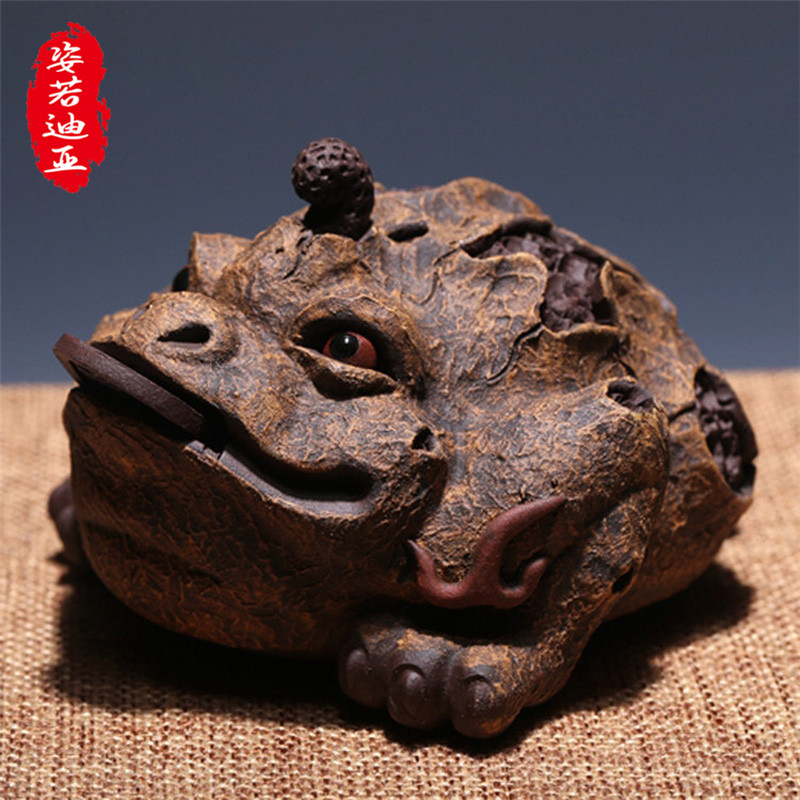 ZYRODIA Yixing Purple Sand Golden Toad Tea Darling Tea Play Tea Ceremony Tea Set Accessories Personality of Artisanal Sculptural Pendulum
