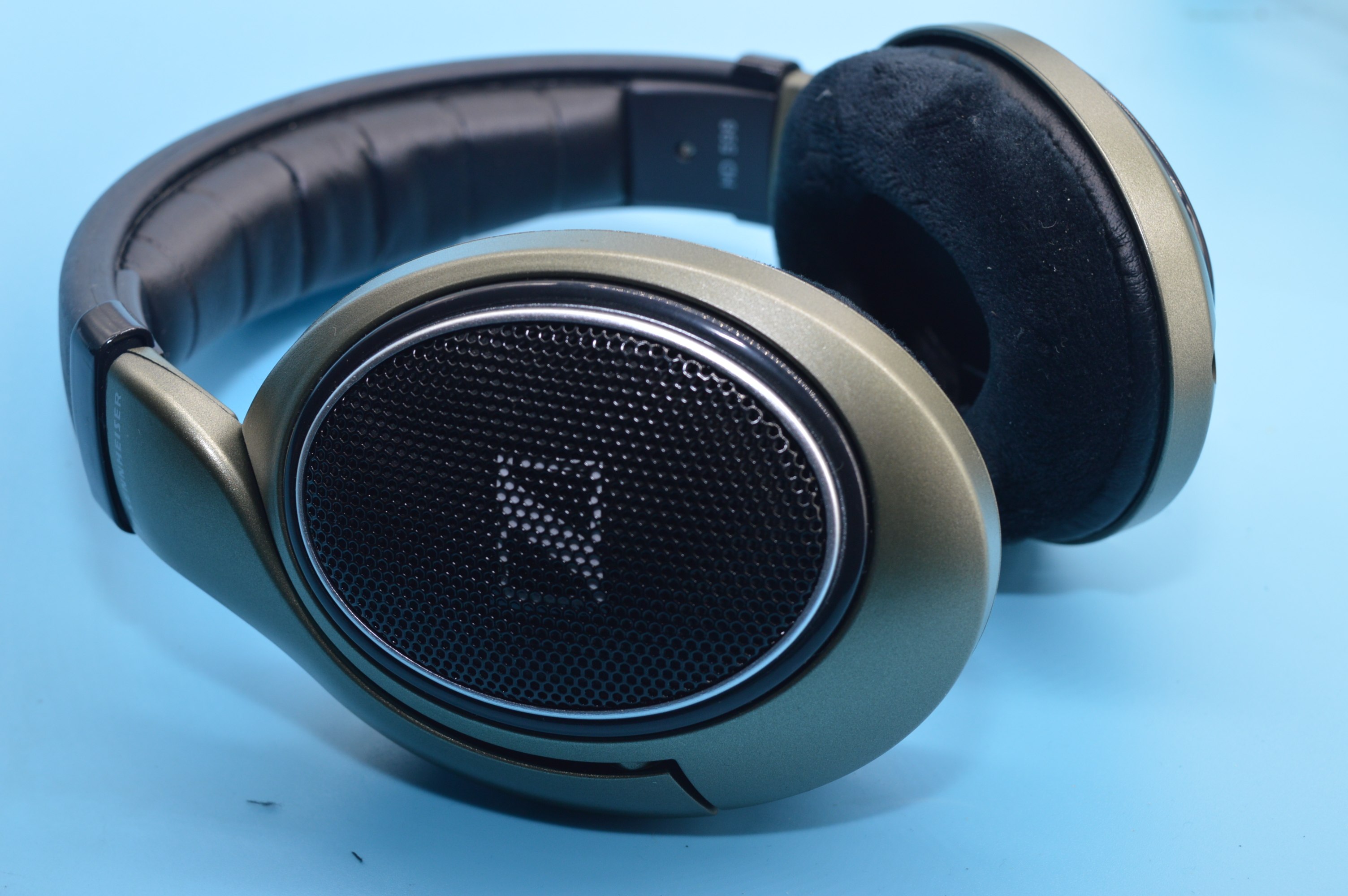 Human pneumatic ring ear shell headphone material accessories Senhai Tongan song Deiron Triangle Sony head-mounted new product MP3-Taobao