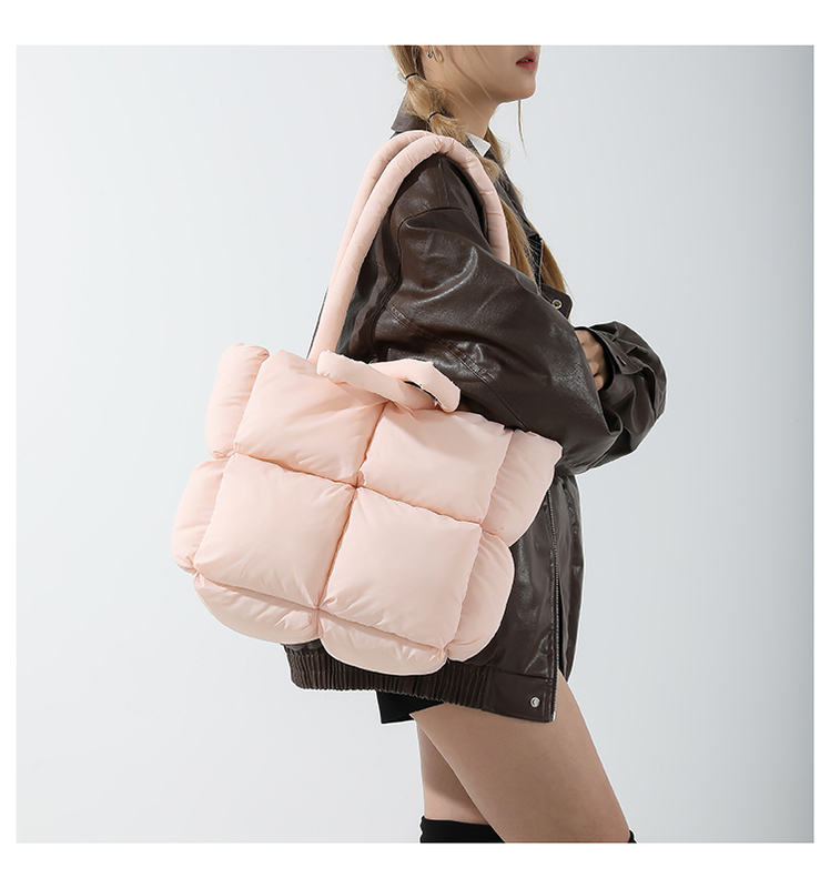 2024 New Korean Style Cloud Bag down Bag Large Capacity Lightweight Simple Fashion Versatile Shoulder Tote Bag 2024 New Korean Style Cloud Bag down Bag Large Capacity Lightweight Simple Fashion Versatile Shoulder Tote Bag
