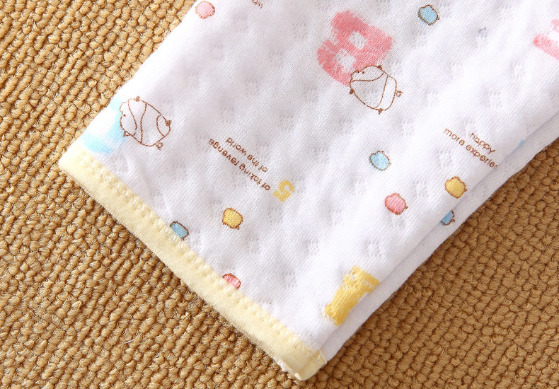 Coffret cadeau pour bébé - Vêtements + Fournitures - Ref 1976619 Image 41