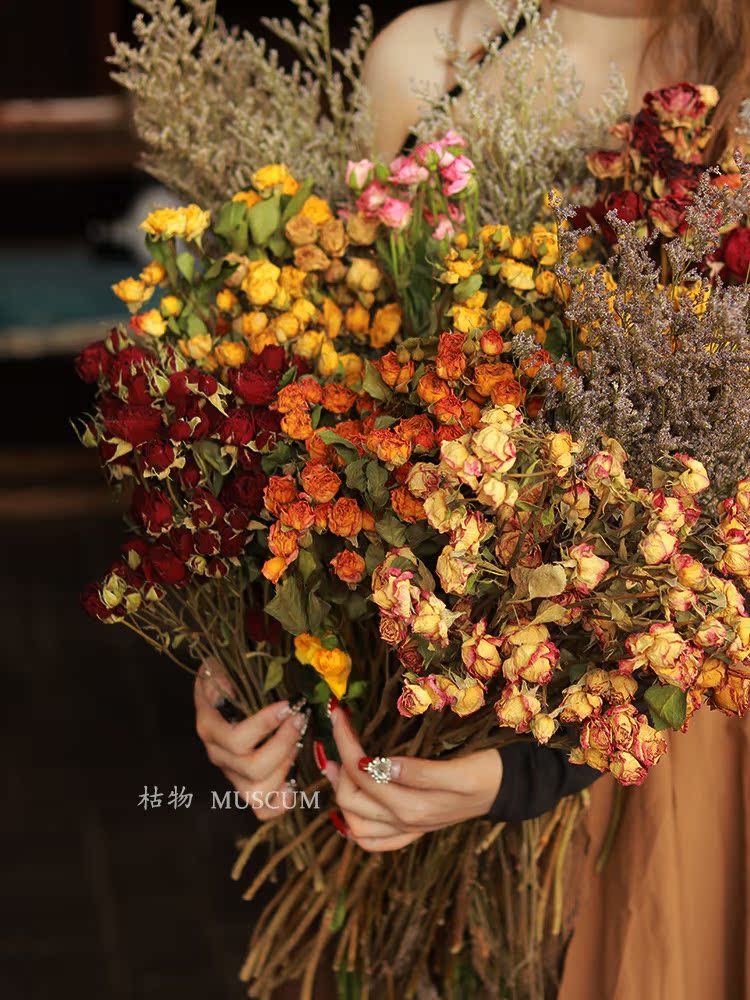 <!--干花花束多头玫瑰风干真花迷你小花复古客厅装饰摆件天然家居摆设-->