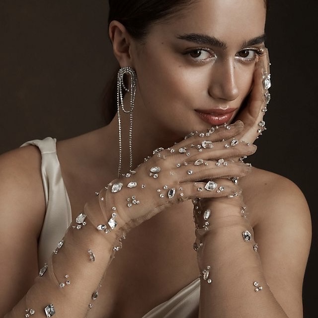 French-Style Bridal Wedding Dress Gloves with Sparkling Transparent Rhinestones, Short Luxury High-End Elegant Photo Props and Accessories French-Style Bridal Wedding Dress Gloves with Sparkling Transparent Rhinestones, Short Luxury High-End Elegant Photo Props and Accessories
