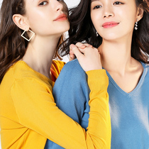 2021 autumn and winter new small V-neck pullover sweater womens short loose sweater large size solid color long sleeve bottoming shirt