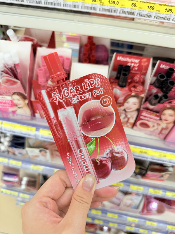 In-Stock Thailand Mello Sugar Syrup Cherry Lip Glaze, Hydrating Mirror Finish, Moisturizing and Nourishing, Pure Desire In-Stock Thailand Mello Sugar Syrup Cherry Lip Glaze, Hydrating Mirror Finish, Moisturizing and Nourishing, Pure Desire