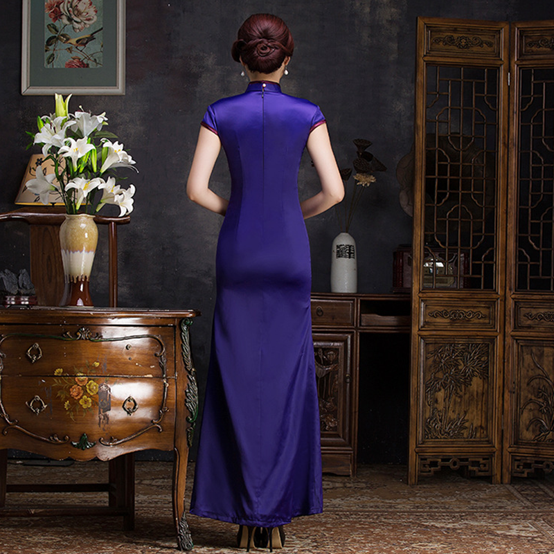 Long cheongsam, suit, 2021 collection, slim fit Long cheongsam, suit, 2021 collection, slim fit