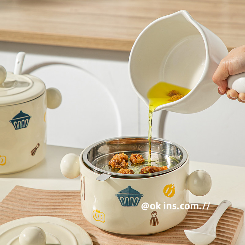 Ceramic Oil Container, High Temperature Resistant, Household Use, with Lid, Chili Jar, Kitchen Oil Storage Container, Seasoning