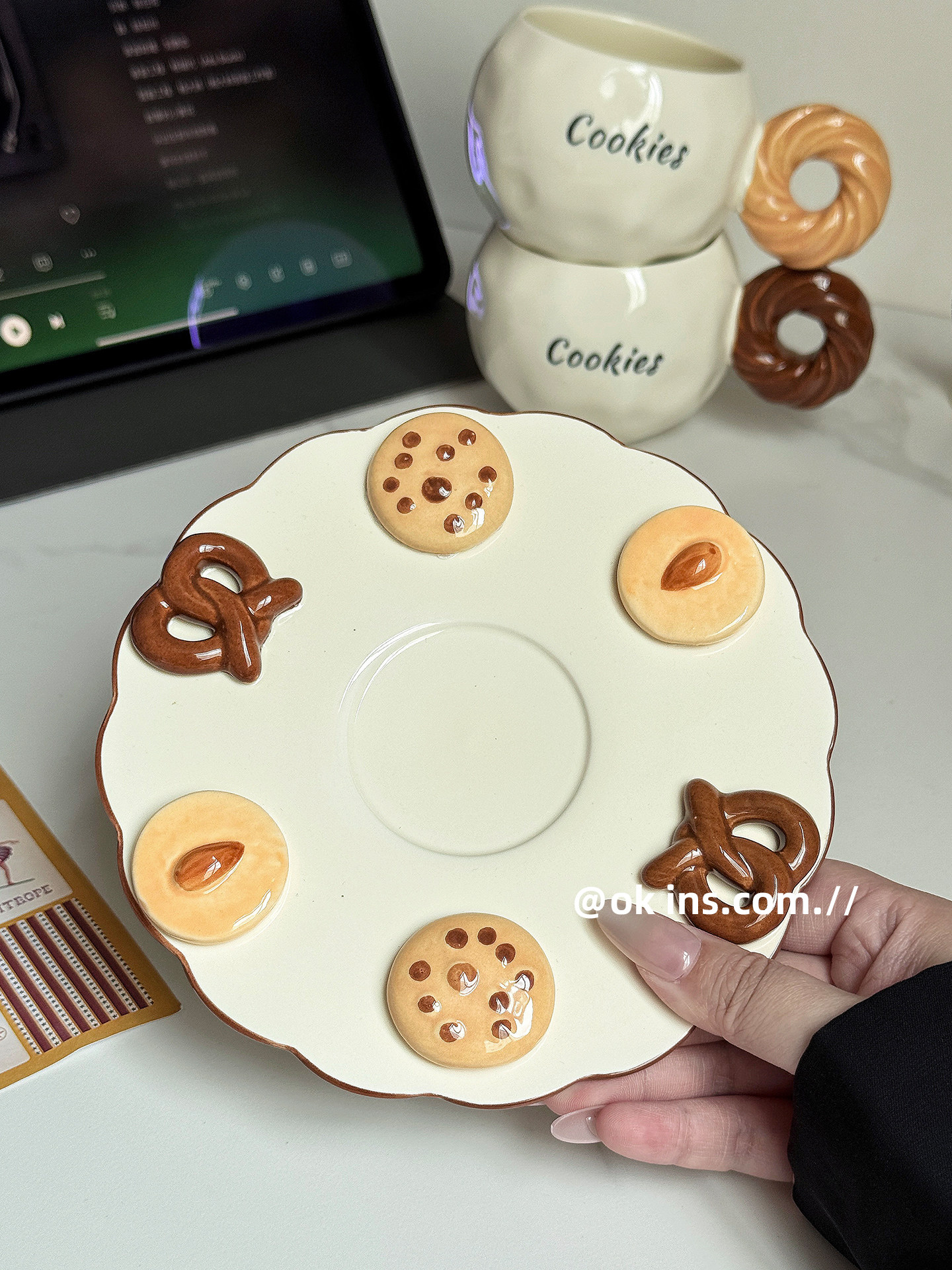 High-Quality Coffee Cup and Saucer Set Gift Ceramic Design Drinking Cup for Home Afternoon Tea Latte Art Cup