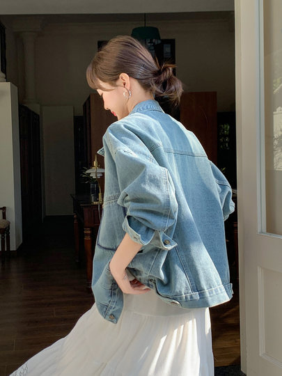 Hong Kong Style Retro Casual Denim Jacket for Women, Spring 2025 New Korean Version, Loose Design, Stylish and Versatile Jacket