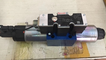 Original German Rexroth proportional directional control valve R900927233 4WREE10W75-2X G24K31 A1V