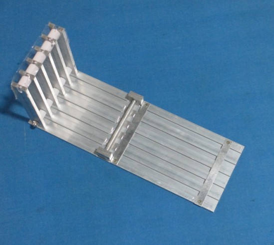 Five-groove feeding frame for electric suction pen
