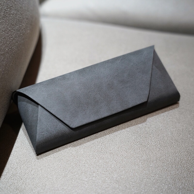 Handmade Glasses Case for Men and Women, Portable Sheepskin Pattern Retro Sunglasses Case, Metal Pressure-Resistant Myopia Glasses Storage Box