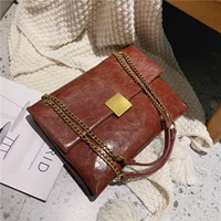 Браун отправляет страхование страхования ухода за зеркальным соусом