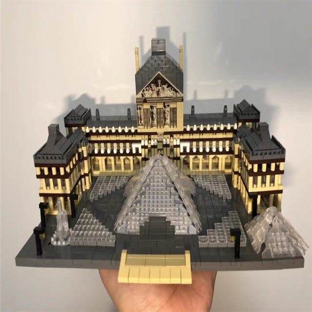 Louvre Museum Building Block Model Tiny Particle Educational Assembling Toy Medieval Architecture Three-dimensional Puzzle