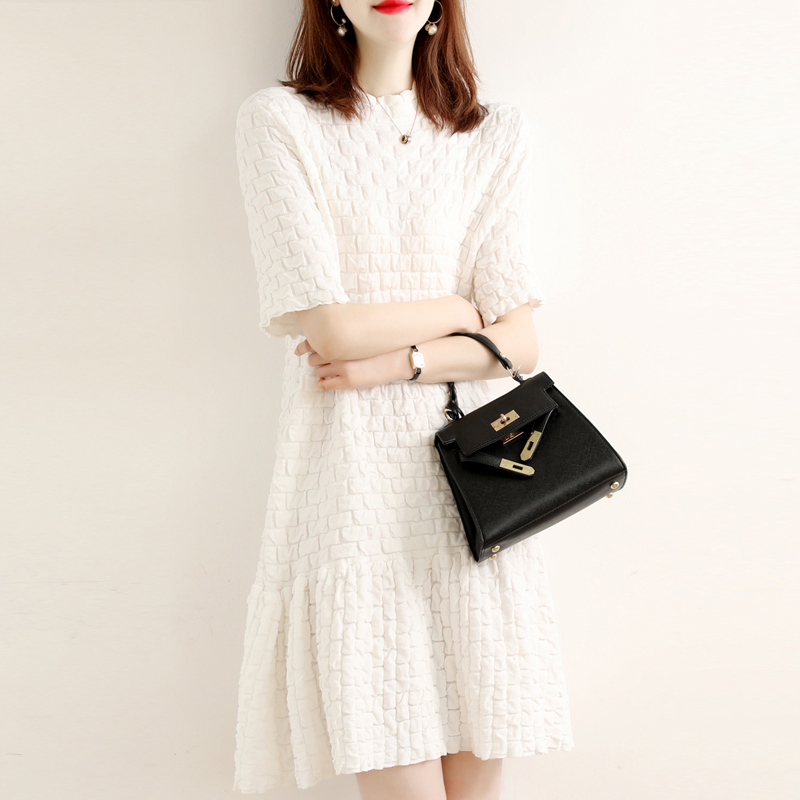 French high fashion sense three-dimensional knitted short-sleeved dress qun2020 new pleated loose A word qun