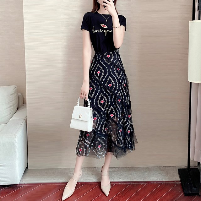 Fried street professional suit women's summer 2023 new summer foreign style age-reducing fashion floral skirt two-piece suit looks thin