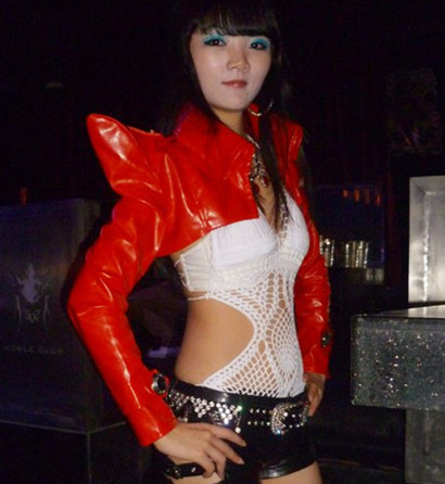 Ds Performance Clothing Ladygaga Stage Clothing Jazz Singing Leather Top Exaggerated Ultra Short Pointed Shoulder Long-Sleeved Jacket Ds Performance Clothing Ladygaga Stage Clothing Jazz Singing Leather Top Exaggerated Ultra Short Pointed Shoulder Long-Sleeved Jacket