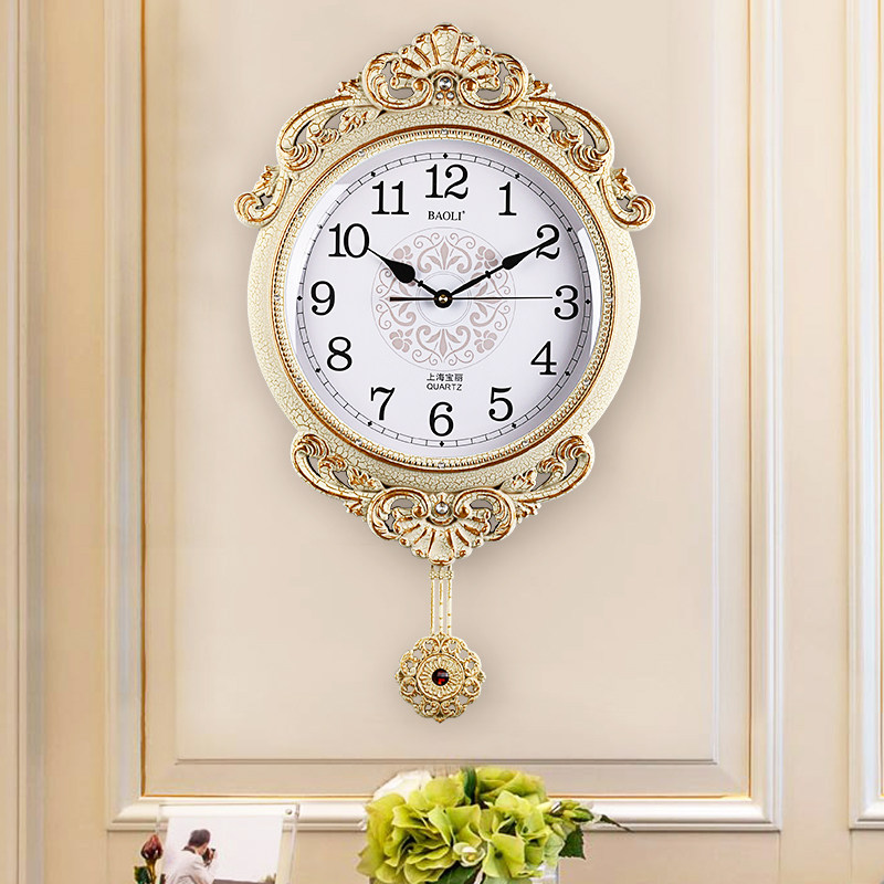 European-style retro wall clock creative living room household swing clock American clock Modern minimalist creative quartz wall clock