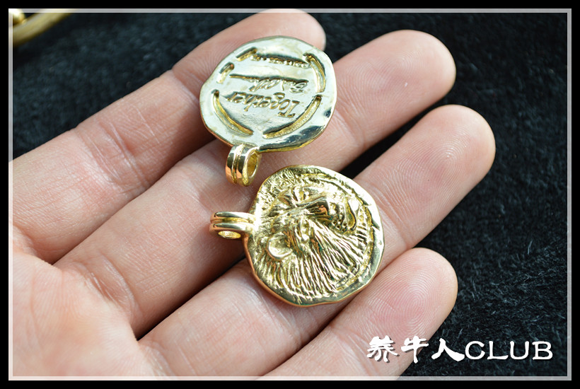 Cattle Breezman CLUB Pure Bronze Male Lion Pendant Lion Pure Bronze Lucky Pendant Key String Keycard Delicacy