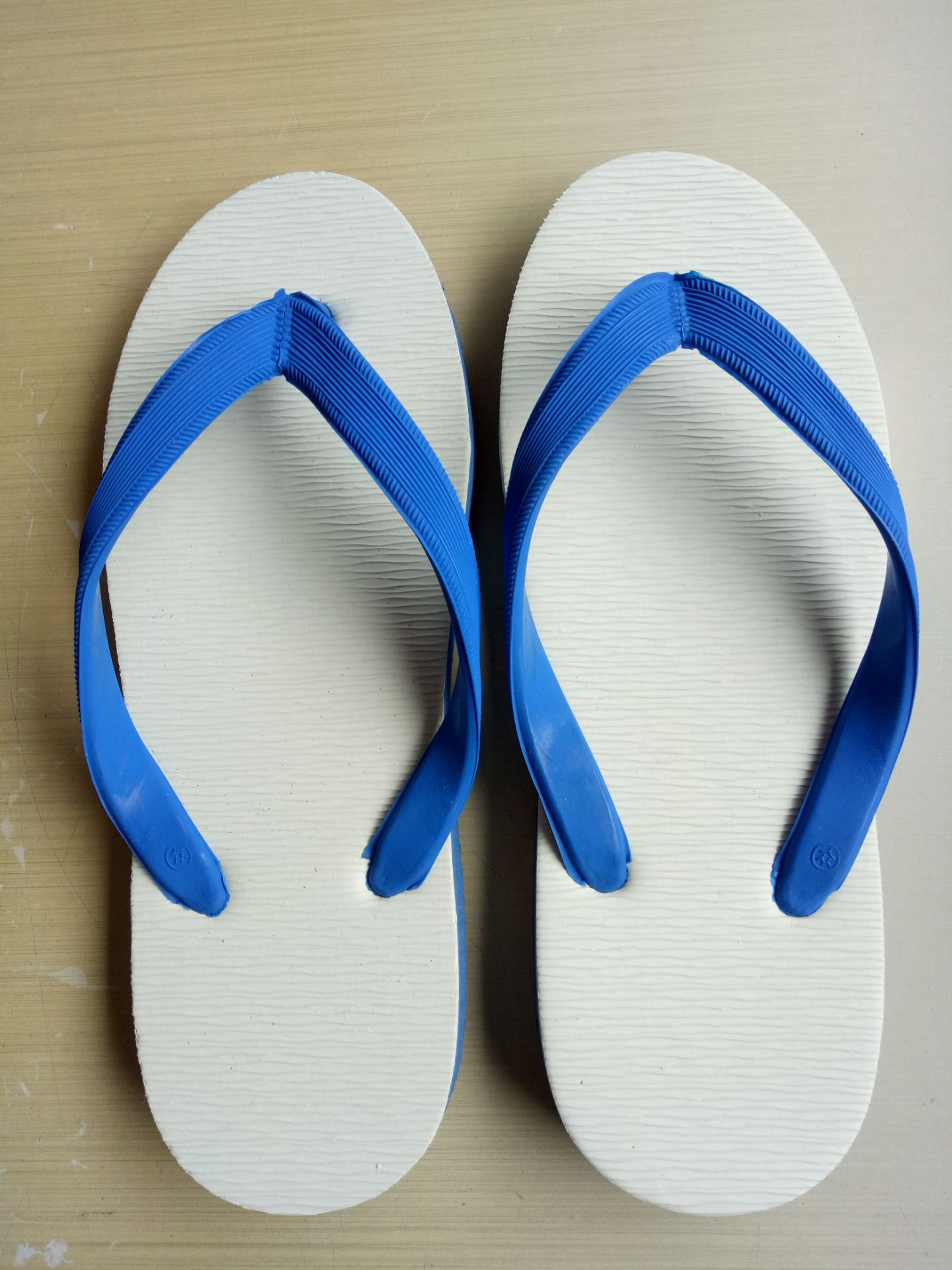 Taiwan Yingjiu brand traditional blue and white flip flops rubber sole shoelace durable non-slip pat 2 pairs original