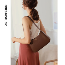 Baguette bag female 2021 summer new French baguette armpit bag high-end sense niche shoulder bag fashion all-match