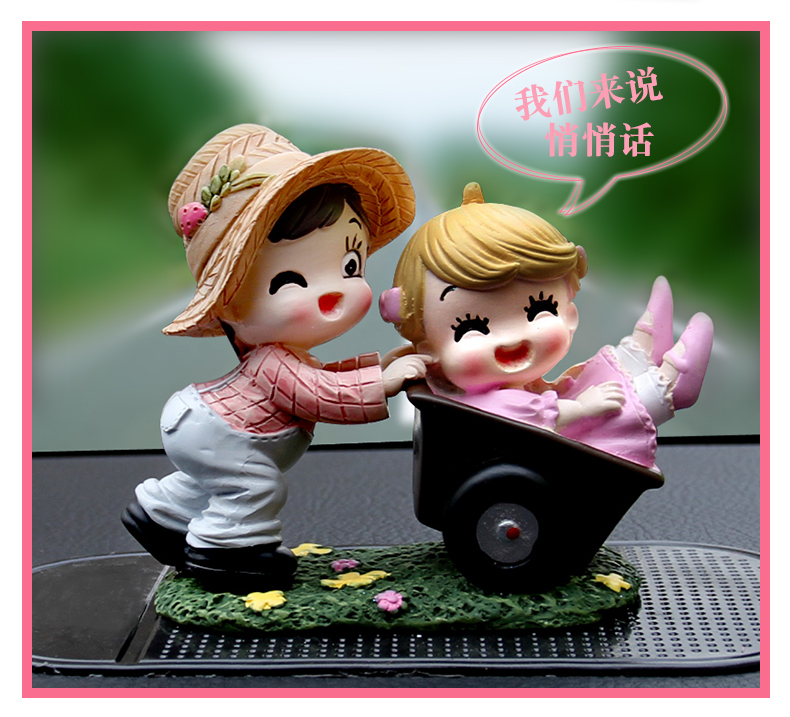 Sáng tạo xe trang trí dễ thương phim hoạt hình cặp vợ chồng búp bê phụ kiện xe hơi cung cấp nội thất xe búp bê nữ đồng hồ trang trí xe hơi