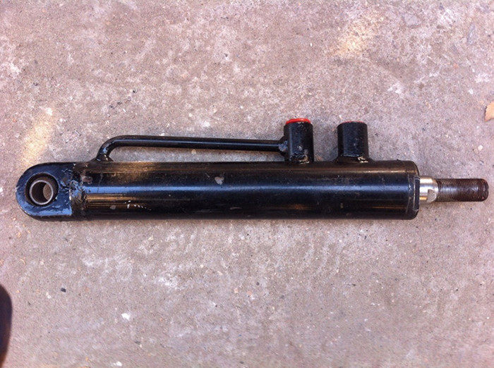 Dongfeng wheel drag 650700750800 steering oil cylinder (20MM coarse screw) -Taobao