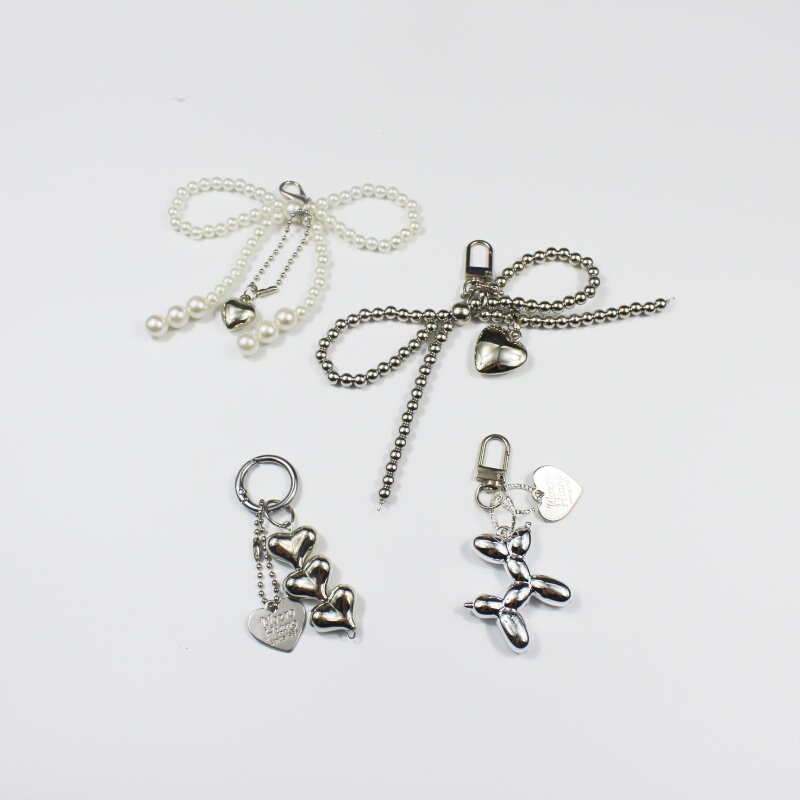 New Sweet Pearl Bow Silver Heart Pendant Car Key ins Style Heart Balloon Dog Keychain Accessory