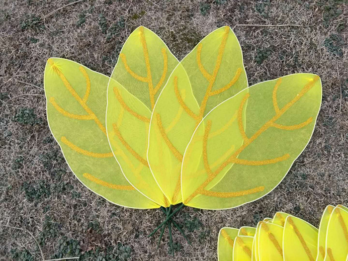 Dance performance Early childhood dance performance East hedge flower hand holding props 45-65 cm leaf fan leaf