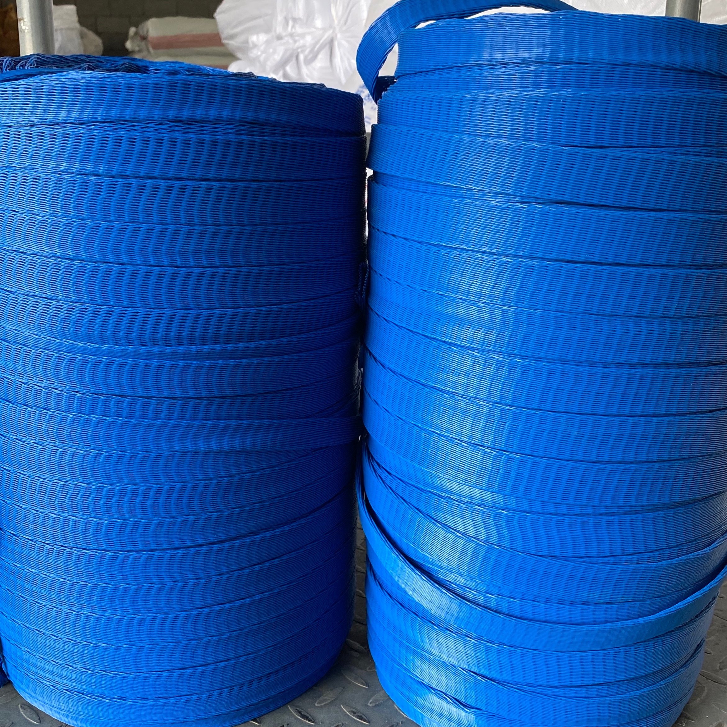 Plastic mesh cover metal protection mesh protection mesh cover packaging plastic mesh cover workpiece protection net set manufacturer straight