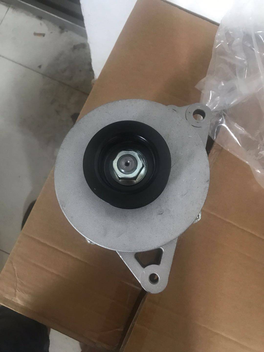 New Nanjing IVECO proud Turin V generator assembly 14V 105A 110A 120A