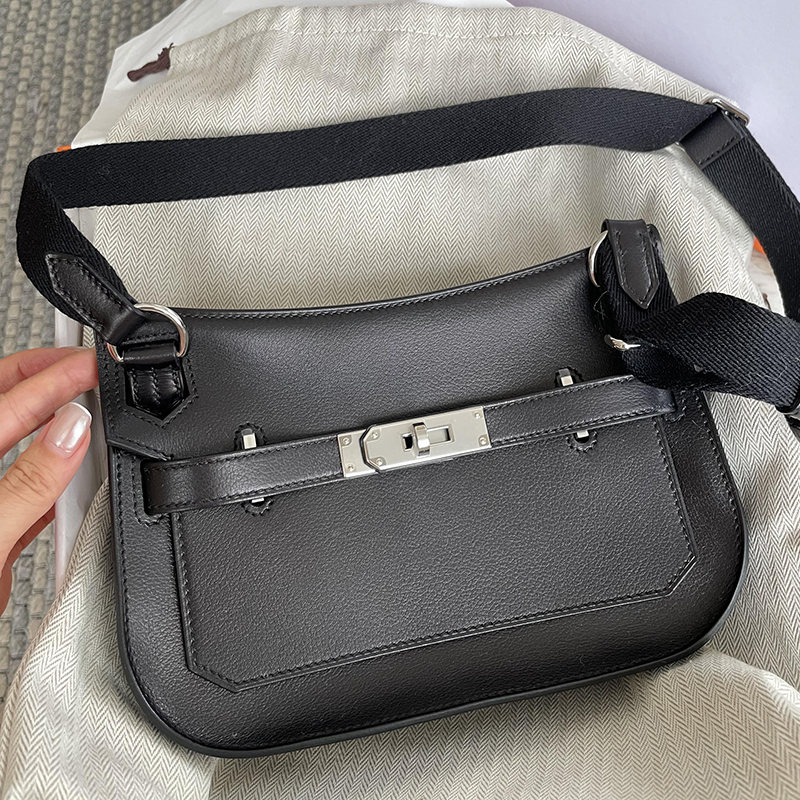 Purely Handmade Waxed Thread Imported Swift Gypsy Mini 2026 New Single-Shoulder Crossbody Kelly Bag Saddle Bag Purely Handmade Waxed Thread Imported Swift Gypsy Mini 2026 New Single-Shoulder Crossbody Kelly Bag Saddle Bag