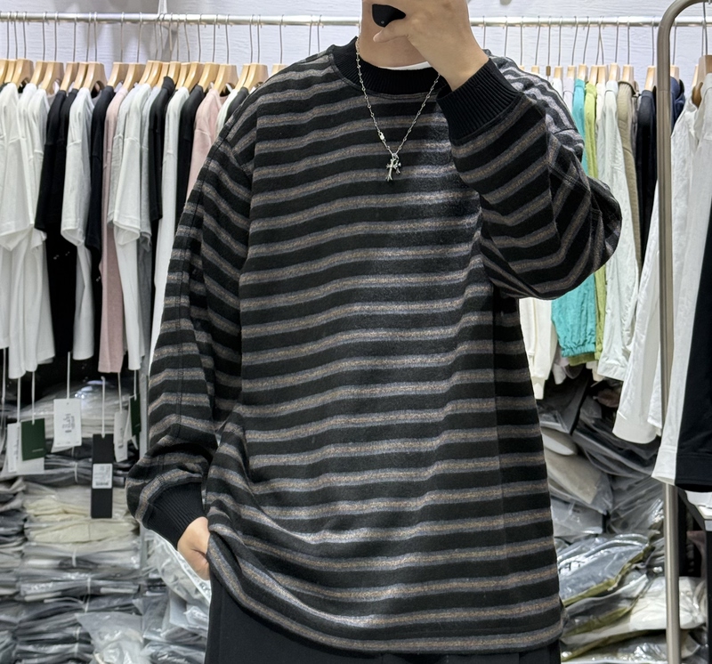 Frog Autumn Men's Lazy Style Color-Block Striped Crew Neck Knitted Sweatshirt American Style Wool Tencel Blend Loose Top Frog Autumn Men's Lazy Style Color-Block Striped Crew Neck Knitted Sweatshirt American Style Wool Tencel Blend Loose Top