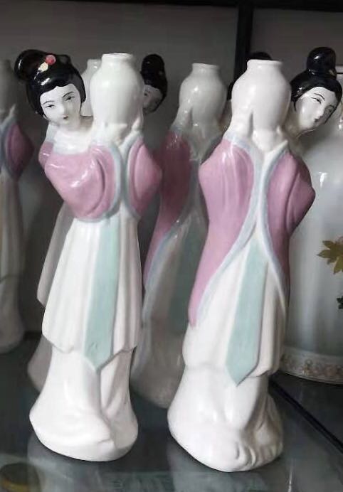 Ceramic bottle collection 9322 wine cabinet shows the new handdrawn woman perfectly intact one pair of wine bottles