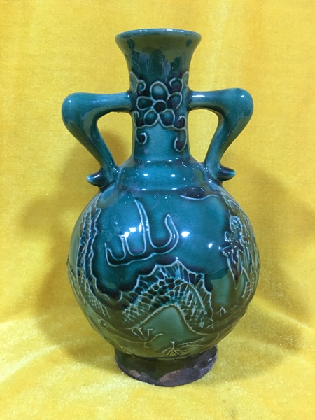 Ceramic bottle collection 8004 carved dragon ear intact imitation bottle high 22 cm 7 cm