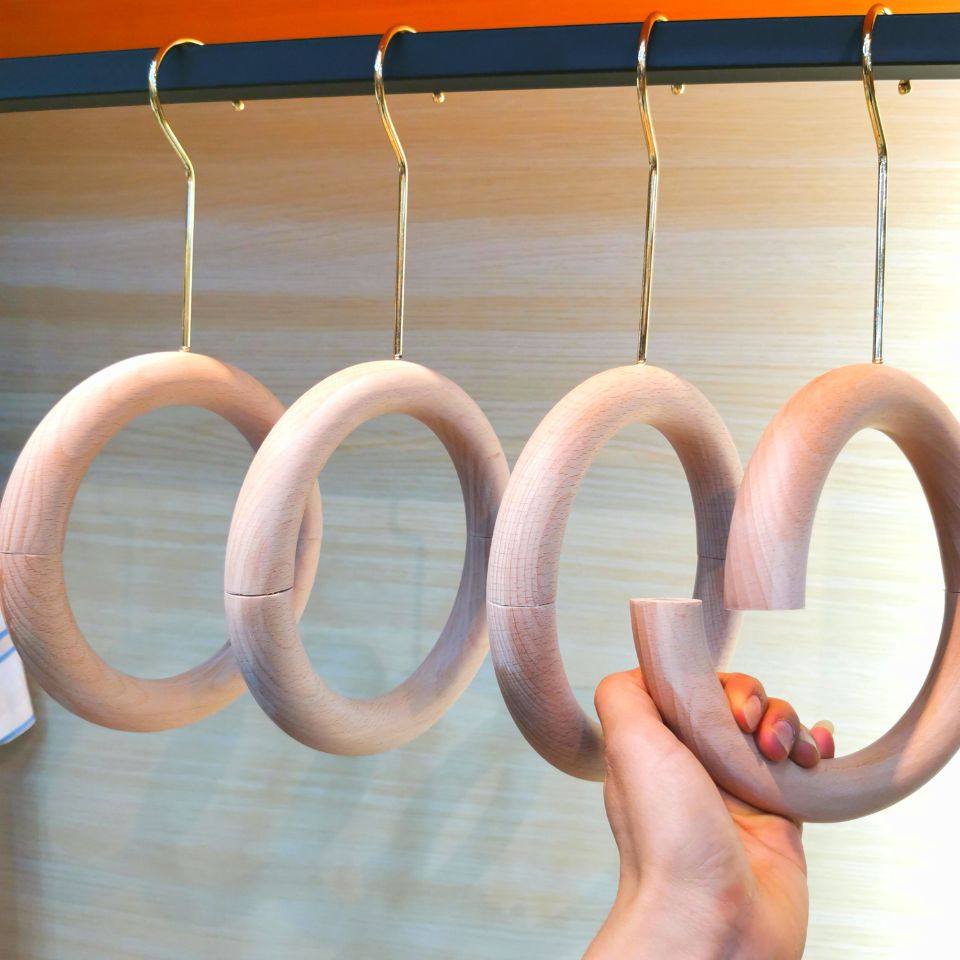 Wooden ring hook clothing store jeans S hook Scarf silk scarf rack Bag towel belt hook Large circle ring hanger