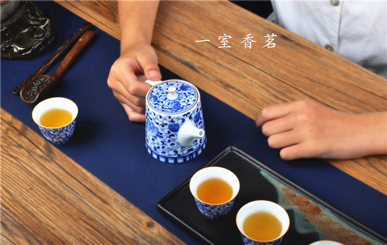 Jingdezhen blue and white glaze ceramic teapot hand - made teapot home office under the kung fu tea pot