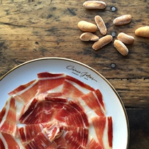 5J Spain imported ham Iberian black pig oak fruit feeding 36 months 70g snack wine